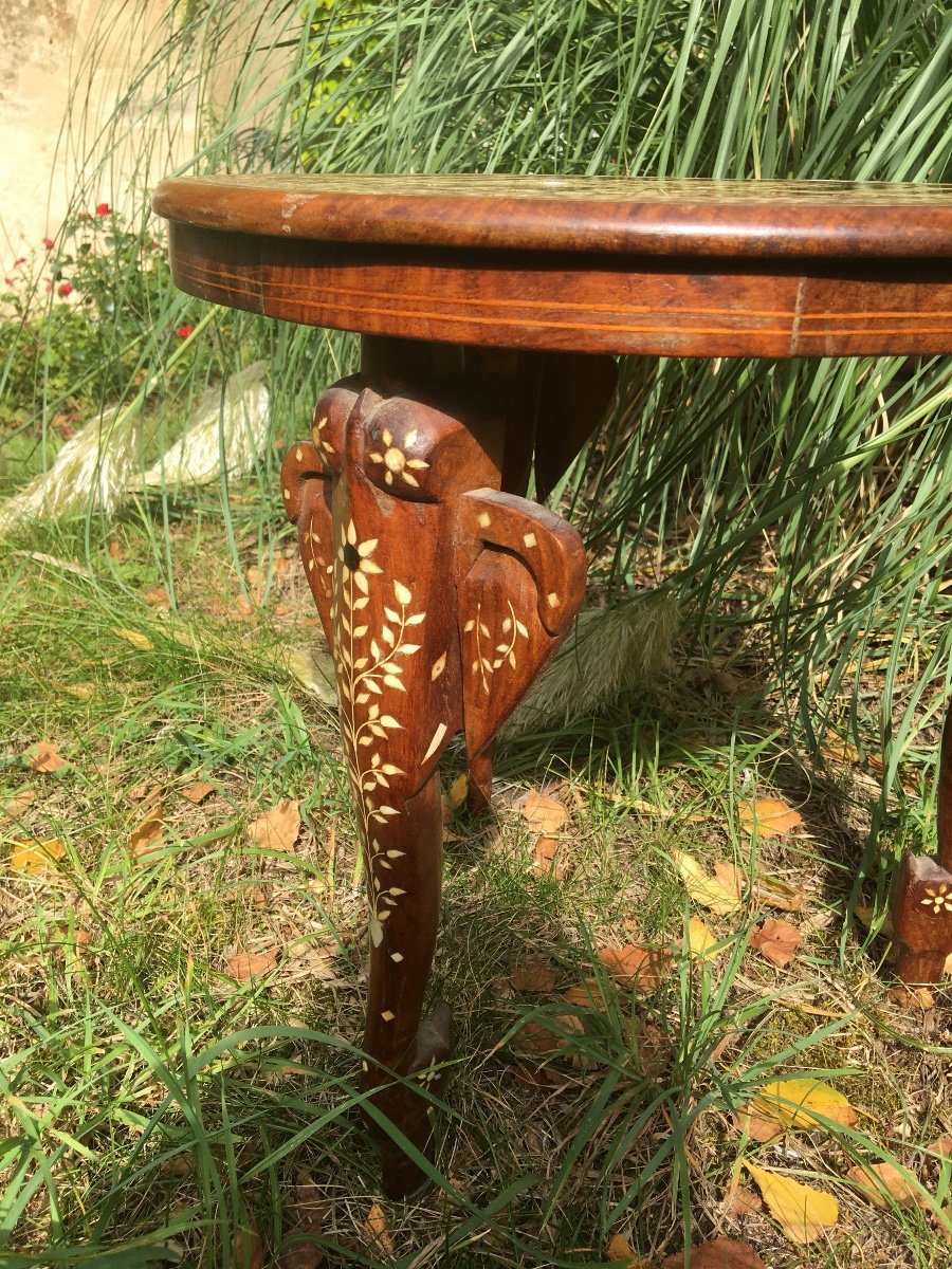 Small Inlaid Pedestal Table, Elephant Head Base-photo-4