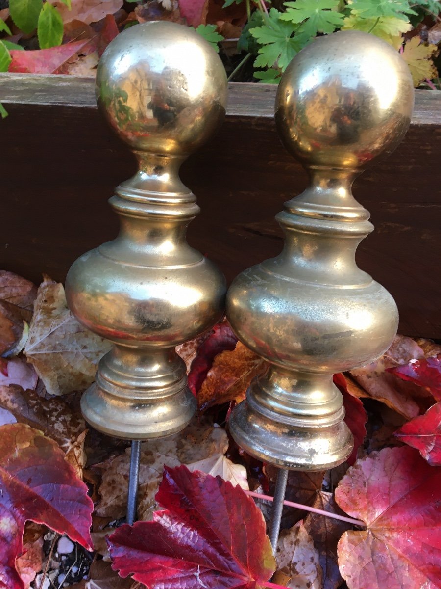 Paire De Boules De Stalles En Laiton Doré 