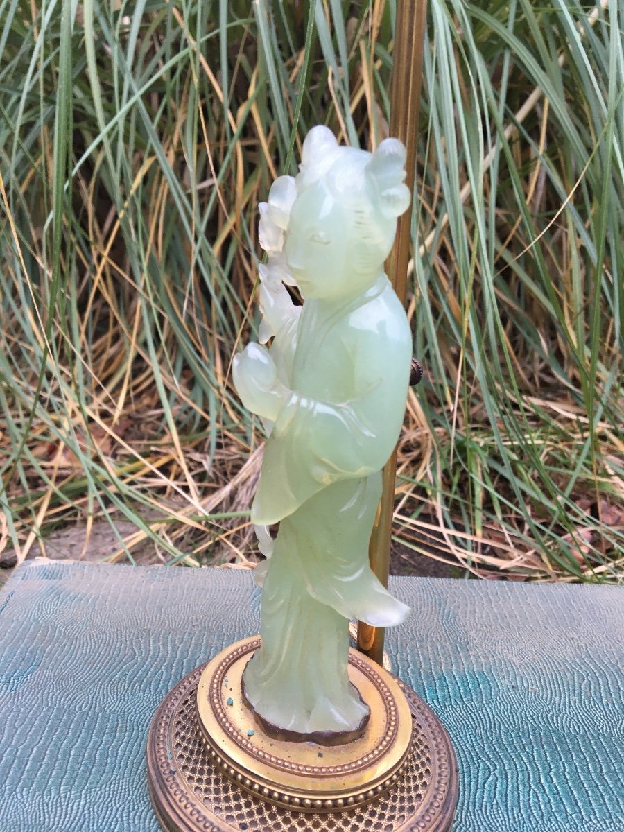 Lampe " Femme De Cour Chinoise" En Jade Vert Translucide Sur Socle-photo-1