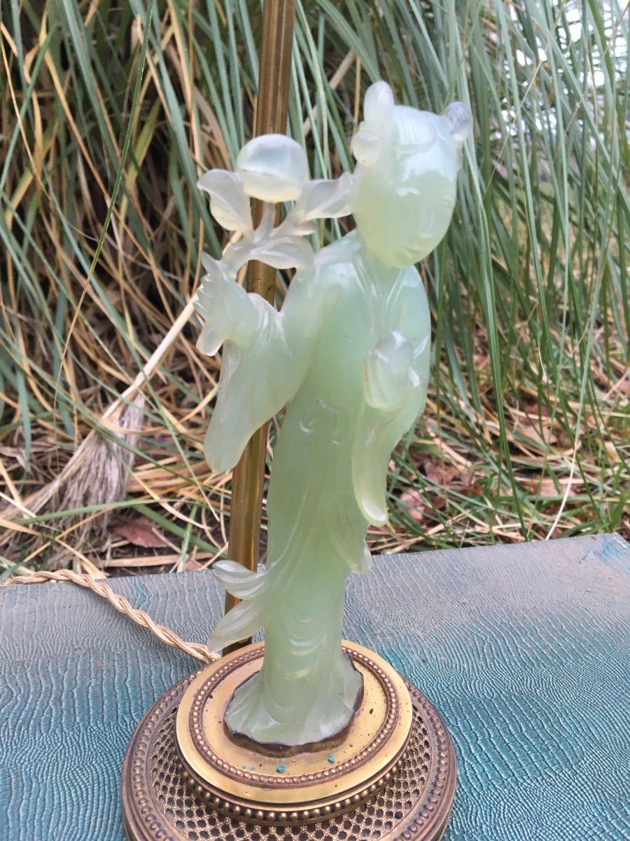 Lampe " Femme De Cour Chinoise" En Jade Vert Translucide Sur Socle-photo-4