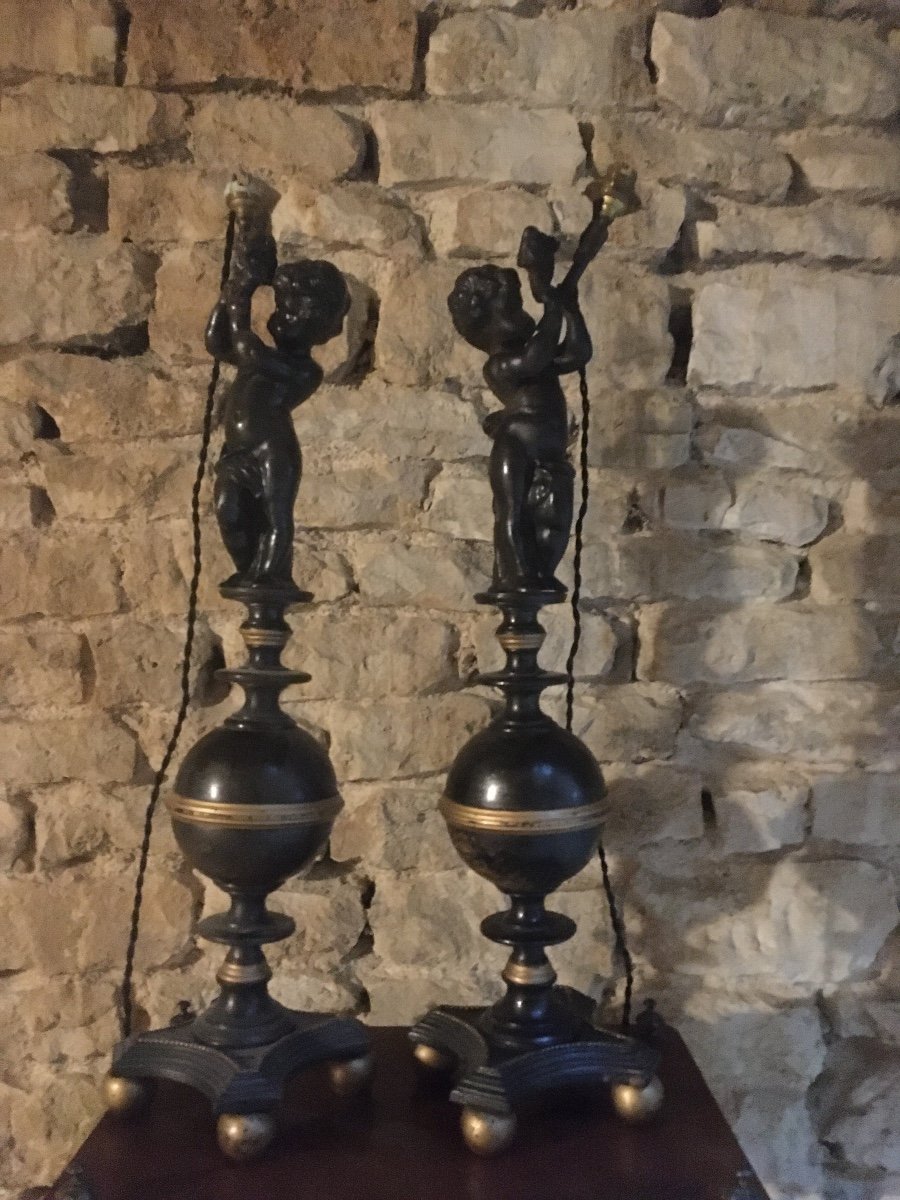 Pair Of Large Cast Iron Lamps With Putti Decor-photo-3