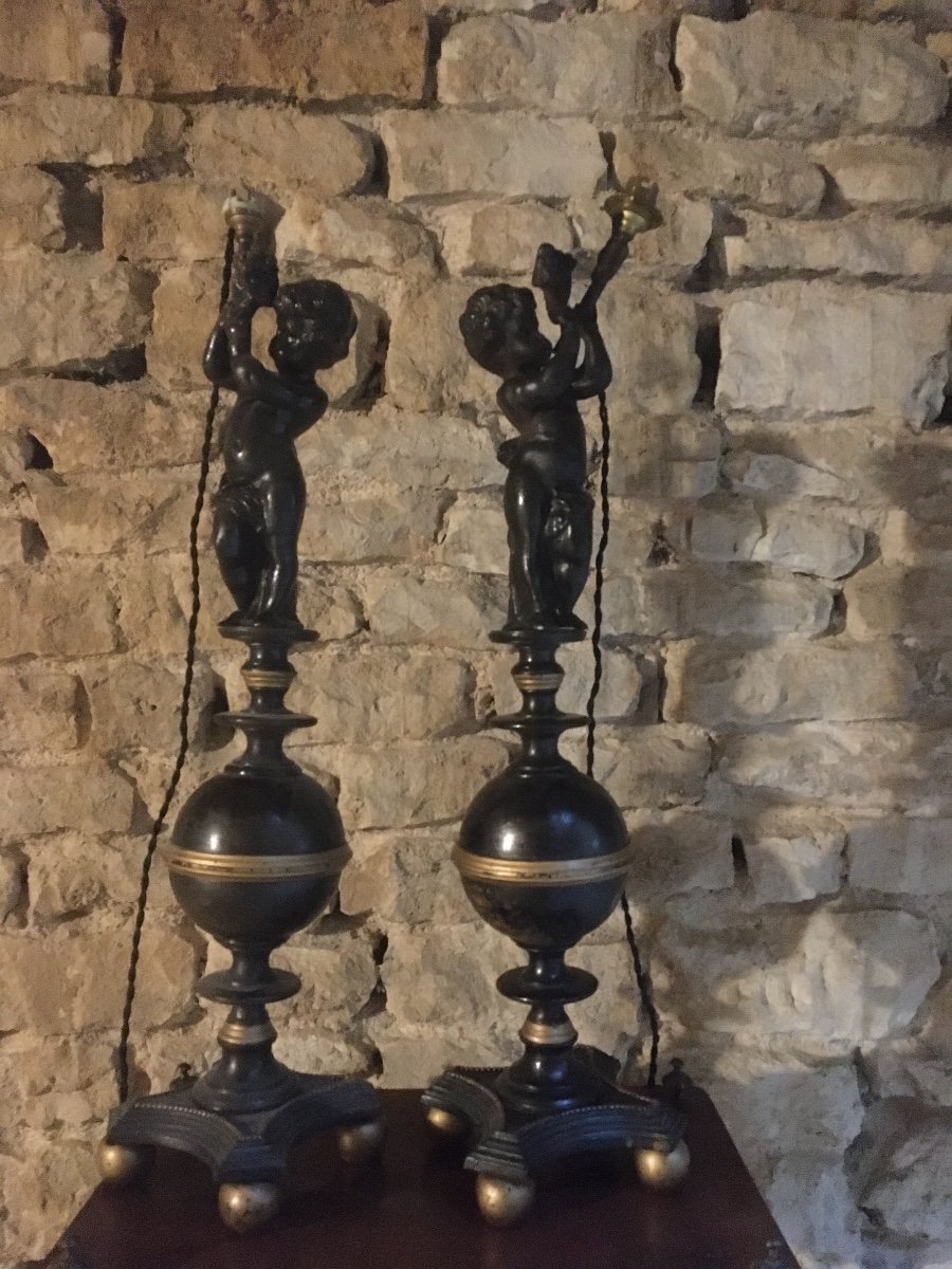 Pair Of Large Cast Iron Lamps With Putti Decor-photo-4