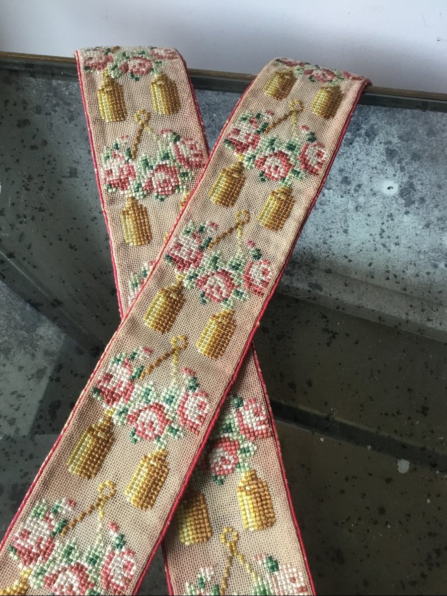 Pair Of Embroidered And Leather Straps 18th Century-photo-2
