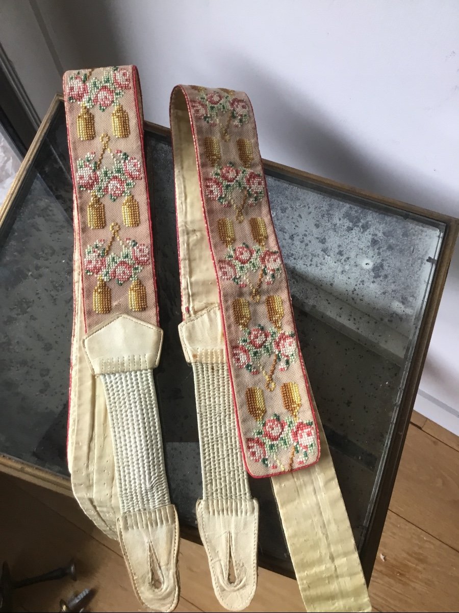 Pair Of Embroidered And Leather Straps 18th Century-photo-2