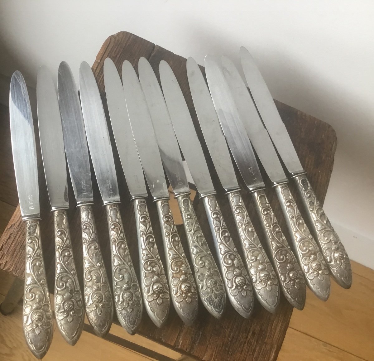 La Suite De 12 Couteaux De Table Argent , Indochine ( 12 Couteaux à Entremets également Dispo) -photo-3