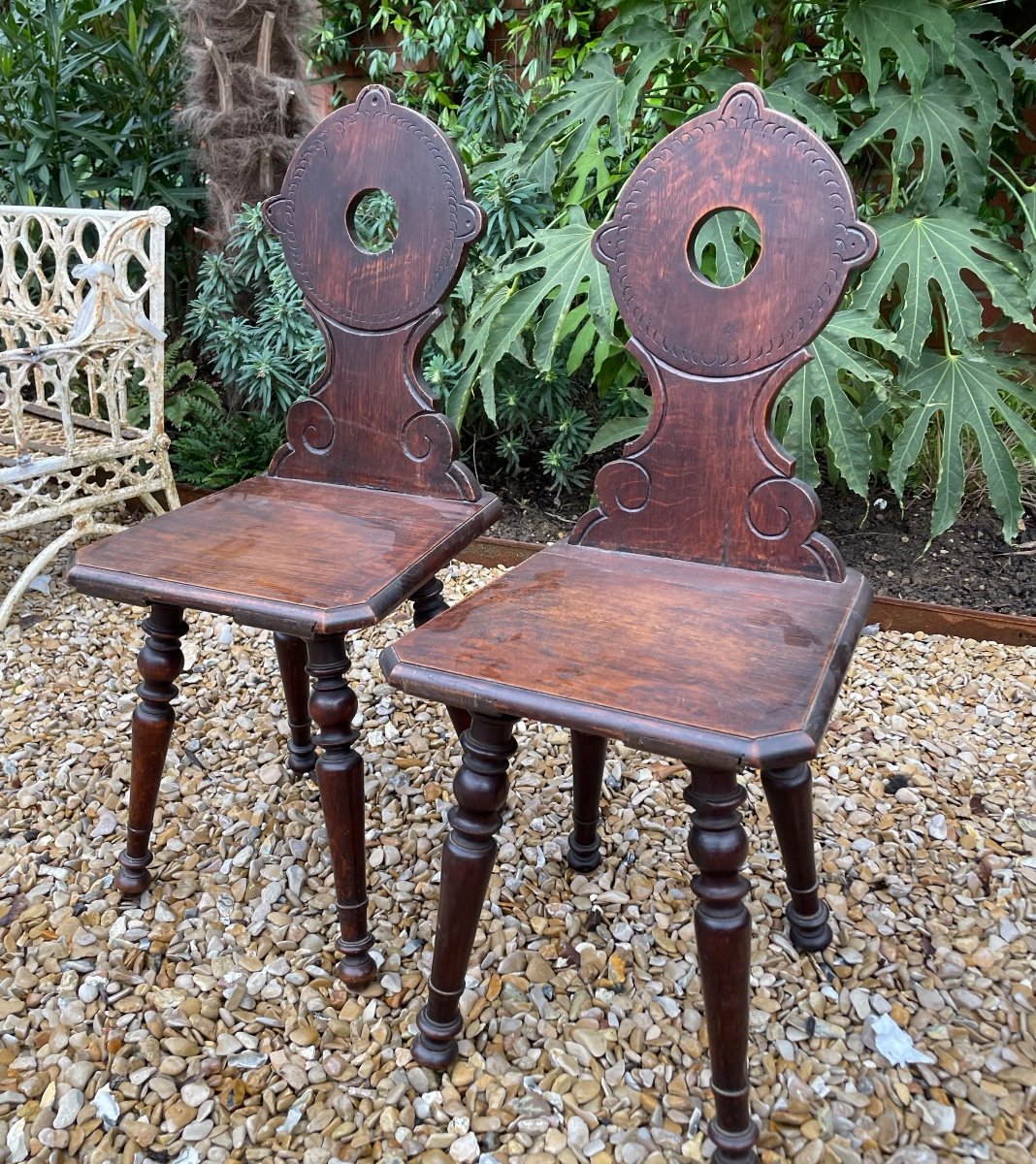 The Pair Of Hall Chairs -photo-3