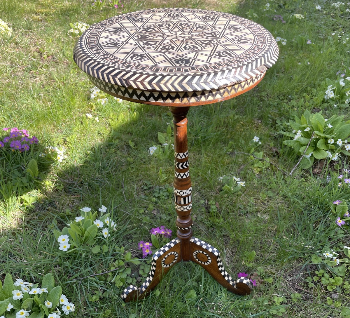 Guéridon Syrien En Marqueterie  , XIXème 
