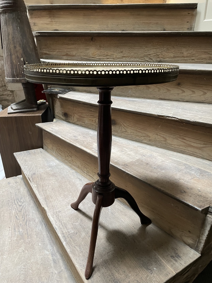 Small Oval Gueridon With Marble Top-photo-7