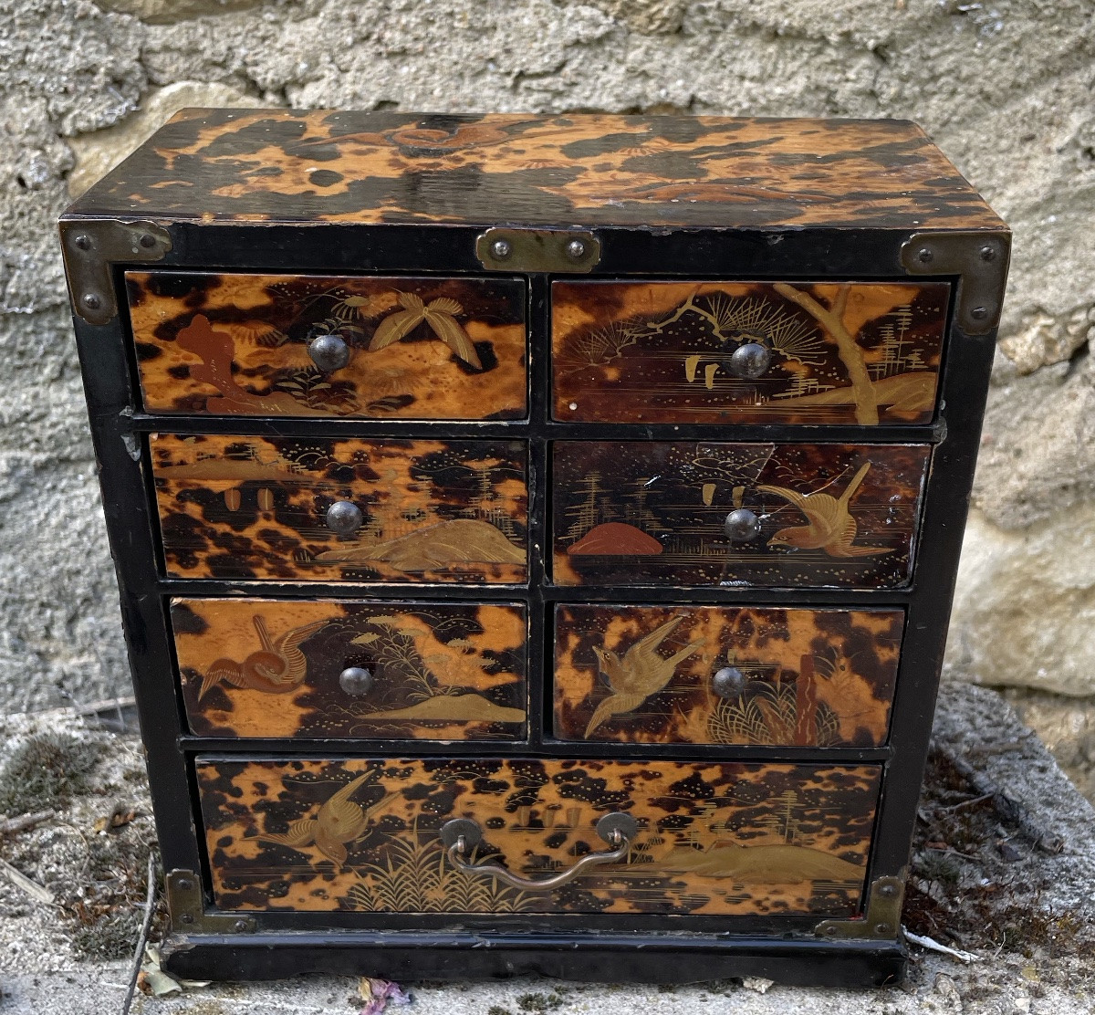 Small Japanese Cabinet With Tortoiseshell Decor -photo-2