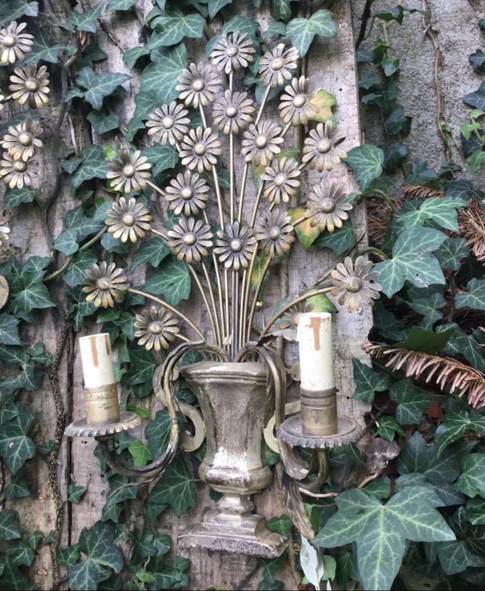 Pair Of Silver Wall Lights With Bouquets Of Daisies-photo-2
