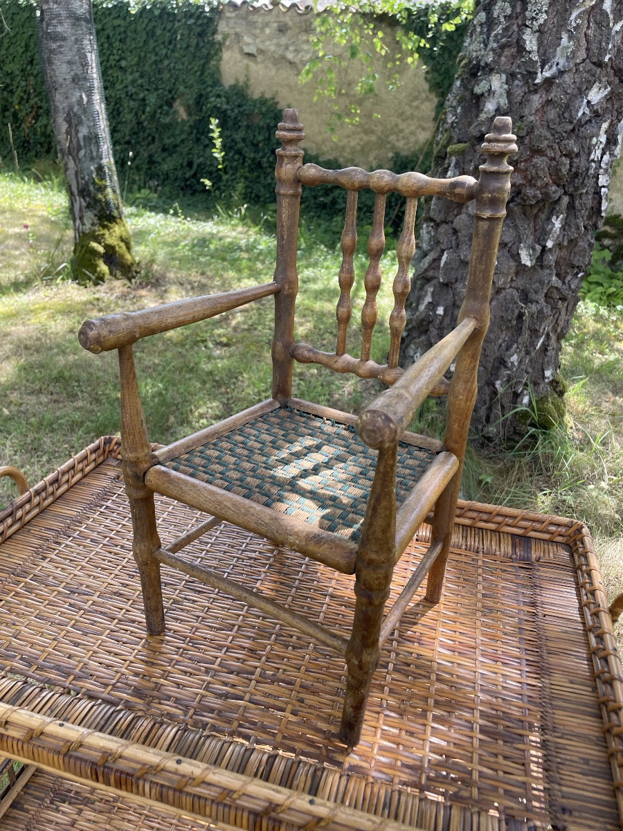 Chaise miniature de poupée -photo-1