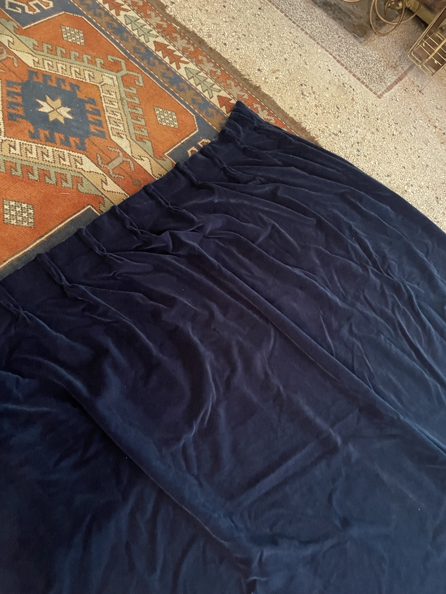The Pair Of Double Blackout Curtains In Midnight Blue Velvet-photo-3
