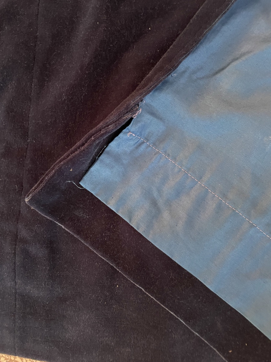 The Pair Of Double Blackout Curtains In Midnight Blue Velvet-photo-3