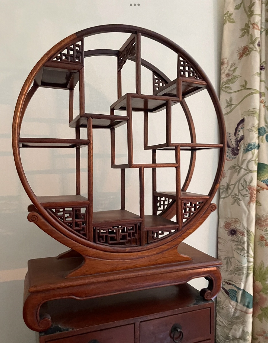 Miniature Chinese Display Cabinet -photo-2