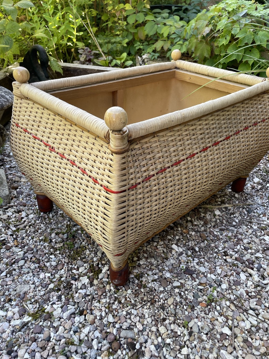Beautiful Woven Wicker Planter-photo-6