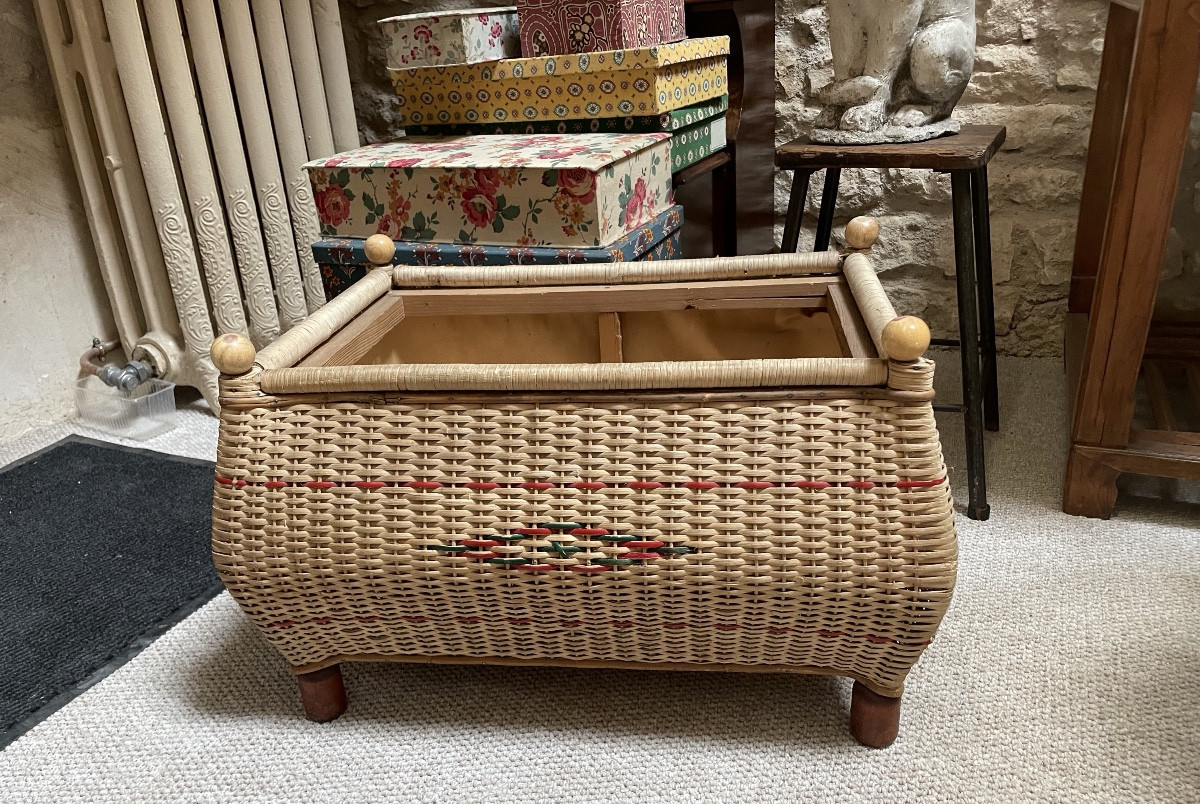 Beautiful Woven Wicker Planter-photo-7