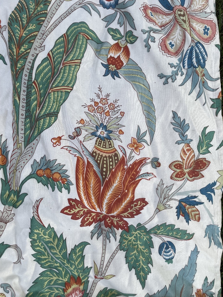 Pair Of Curtains With Indian Motif-photo-2