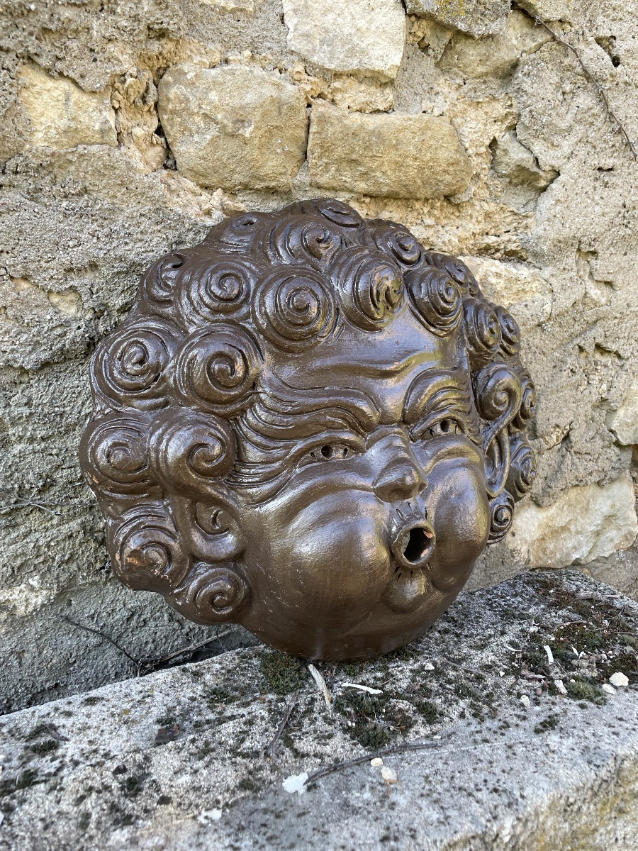 Important masque de fontaine terracotta -photo-1
