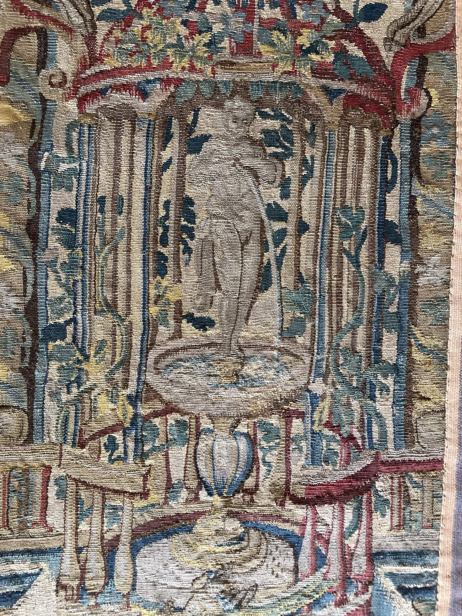 Tapisserie à la Fontaine du XVIIÈME 