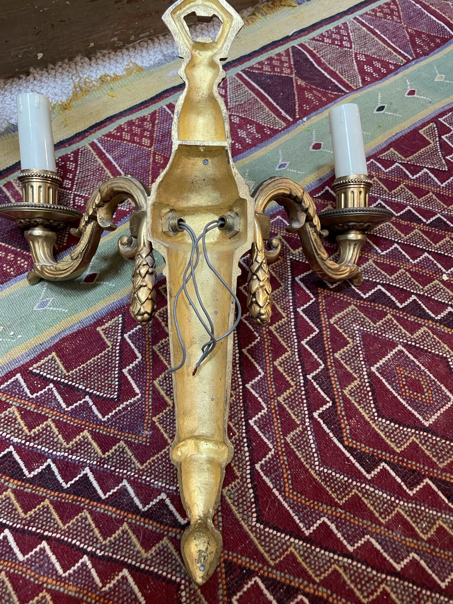 La paire d’importantes appliques en bronze doré -photo-6