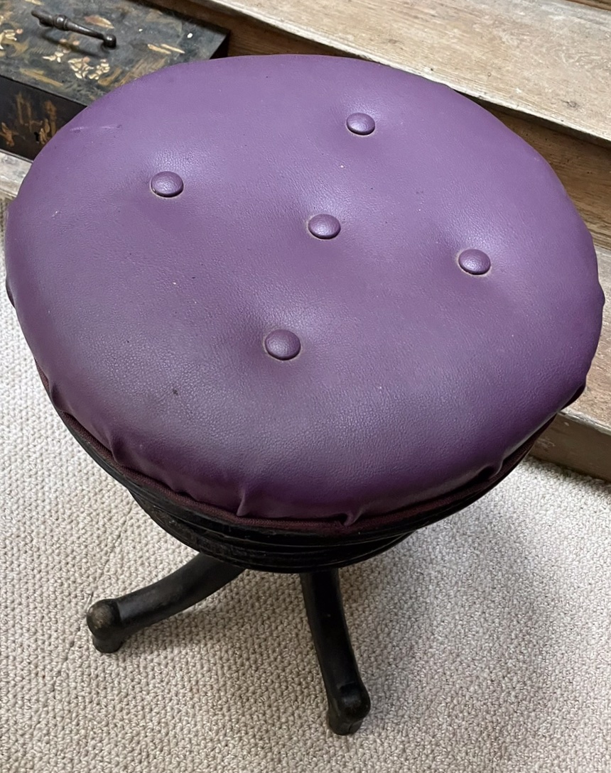 Tabouret de pianiste ajouré de motif en cœur, Napoléon III -photo-7