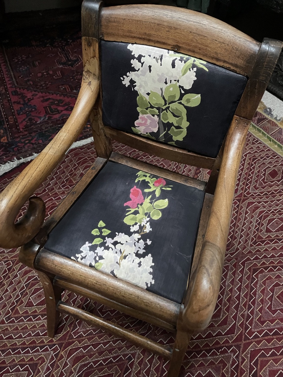 Chaise haute assise à chassis -photo-1