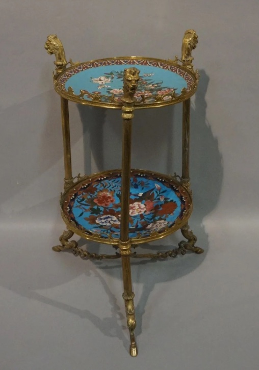 Athénienne en bronze doré et émaux cloisonnés 