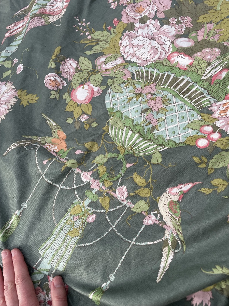 The Pair Of Curtains With Parrots -photo-3