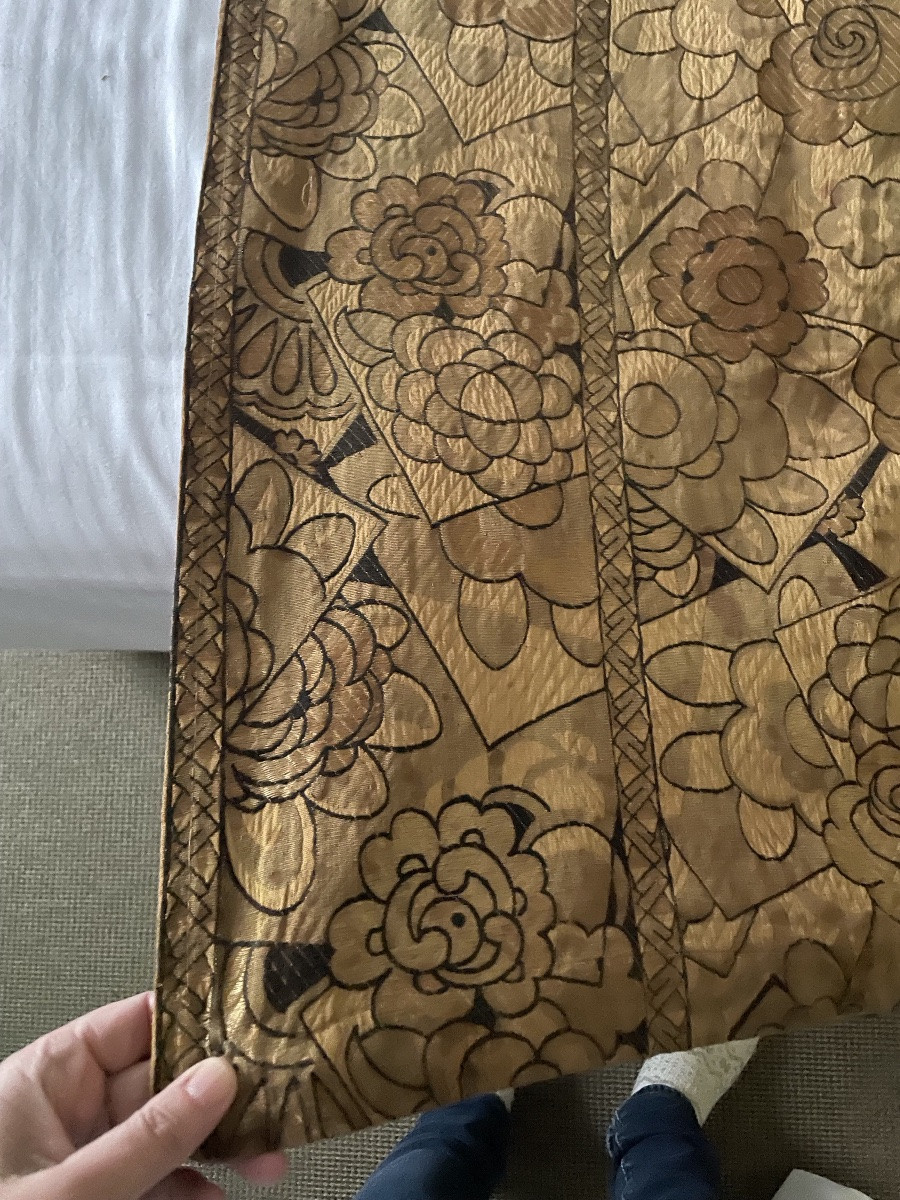 The Pair Of Large Art Deco Period Tapestries With A Gold Background -photo-8