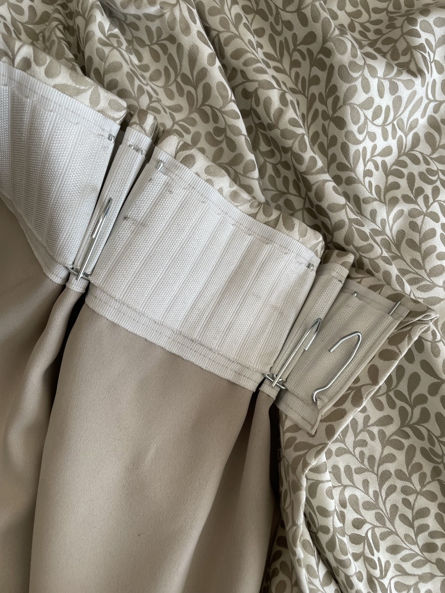 La paire de grands doubles rideaux occultants feuilles argentées-photo-1