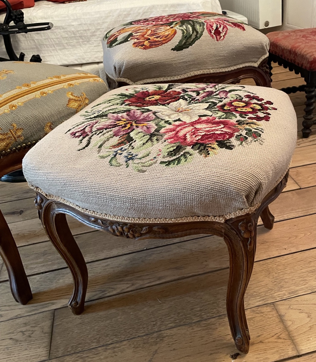 The Stool Covered In Tapestry Stitch-photo-4