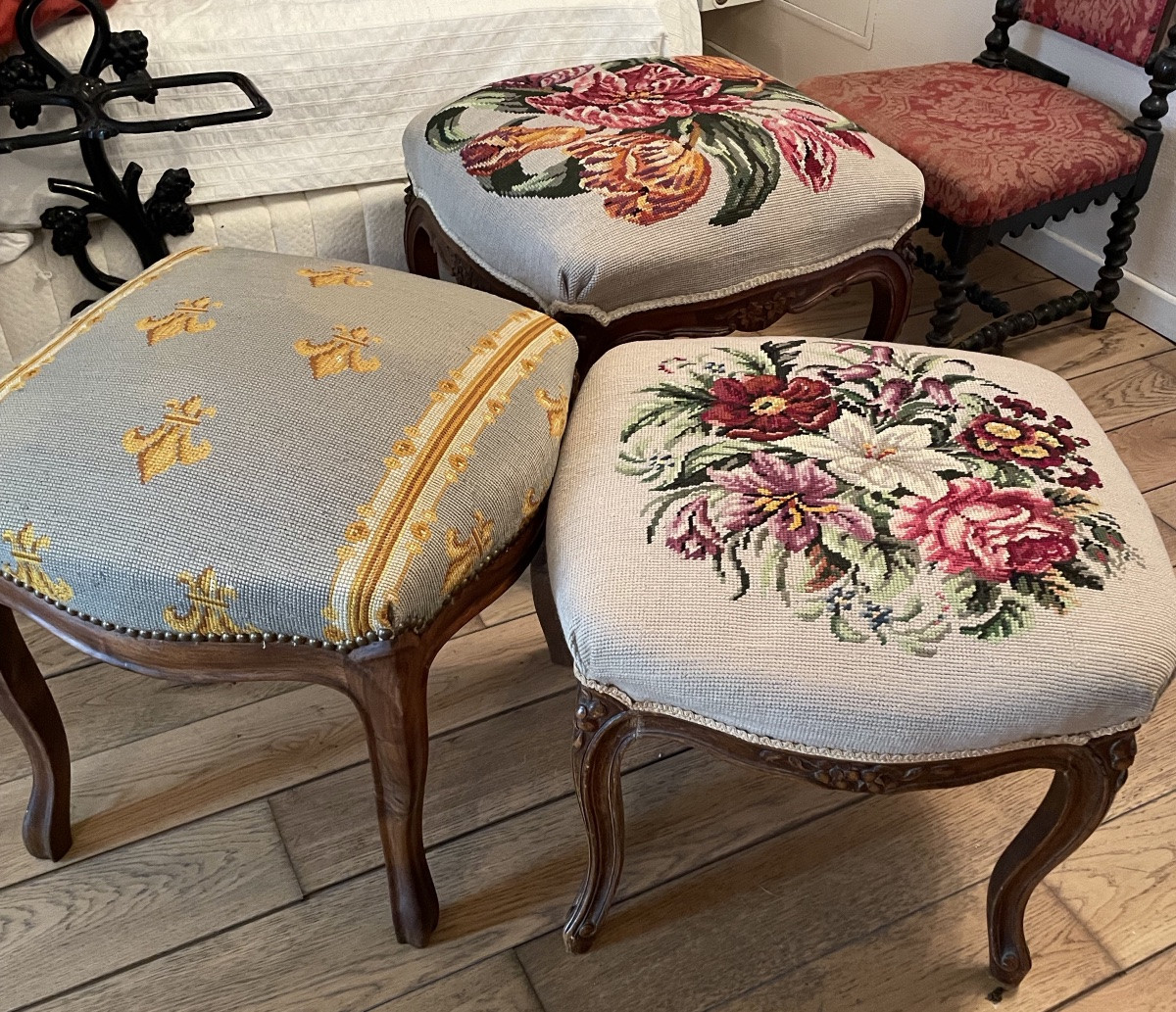 The Stool Covered In Tapestry Stitch-photo-6