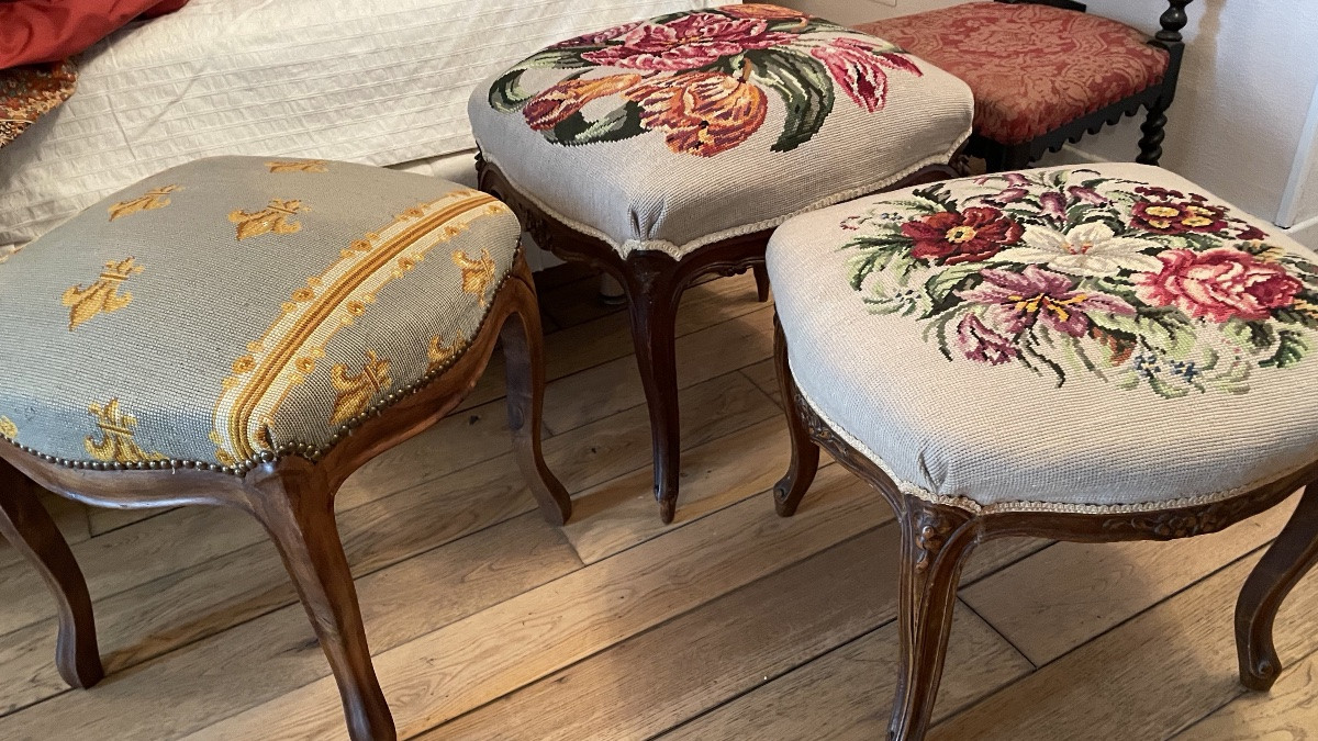 The Stool Covered In Tapestry Stitch-photo-8