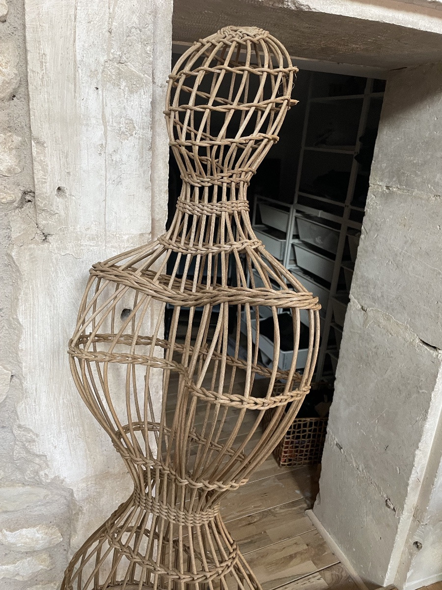 GRAND MANNEQUIN DE BLANCHISSERIE EN VANNERIE, DATANT DES ANNÉES 1900-photo-3