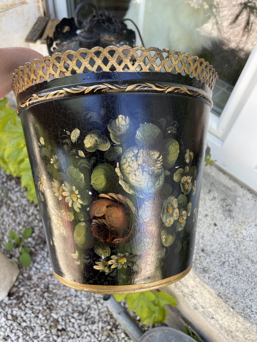 Refreshment Stand In Painted Sheet Metal Or Pot Cover-photo-6