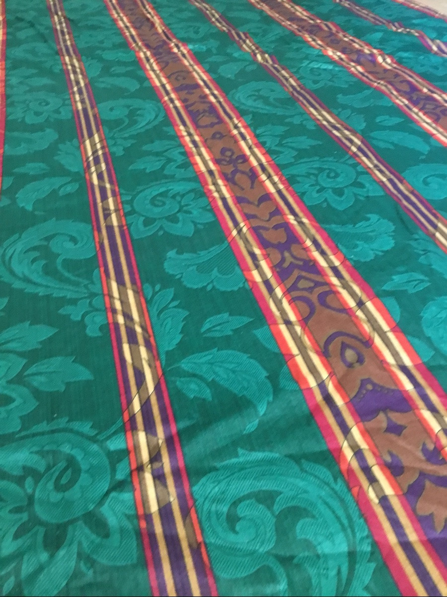 The Pair Of Curtains With Green Background-photo-4