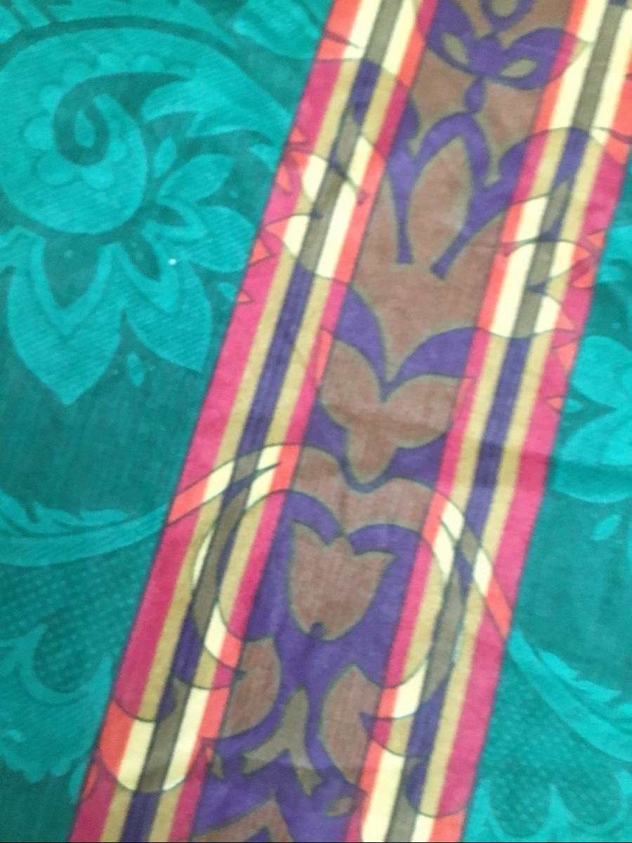 The Pair Of Curtains With Green Background-photo-6