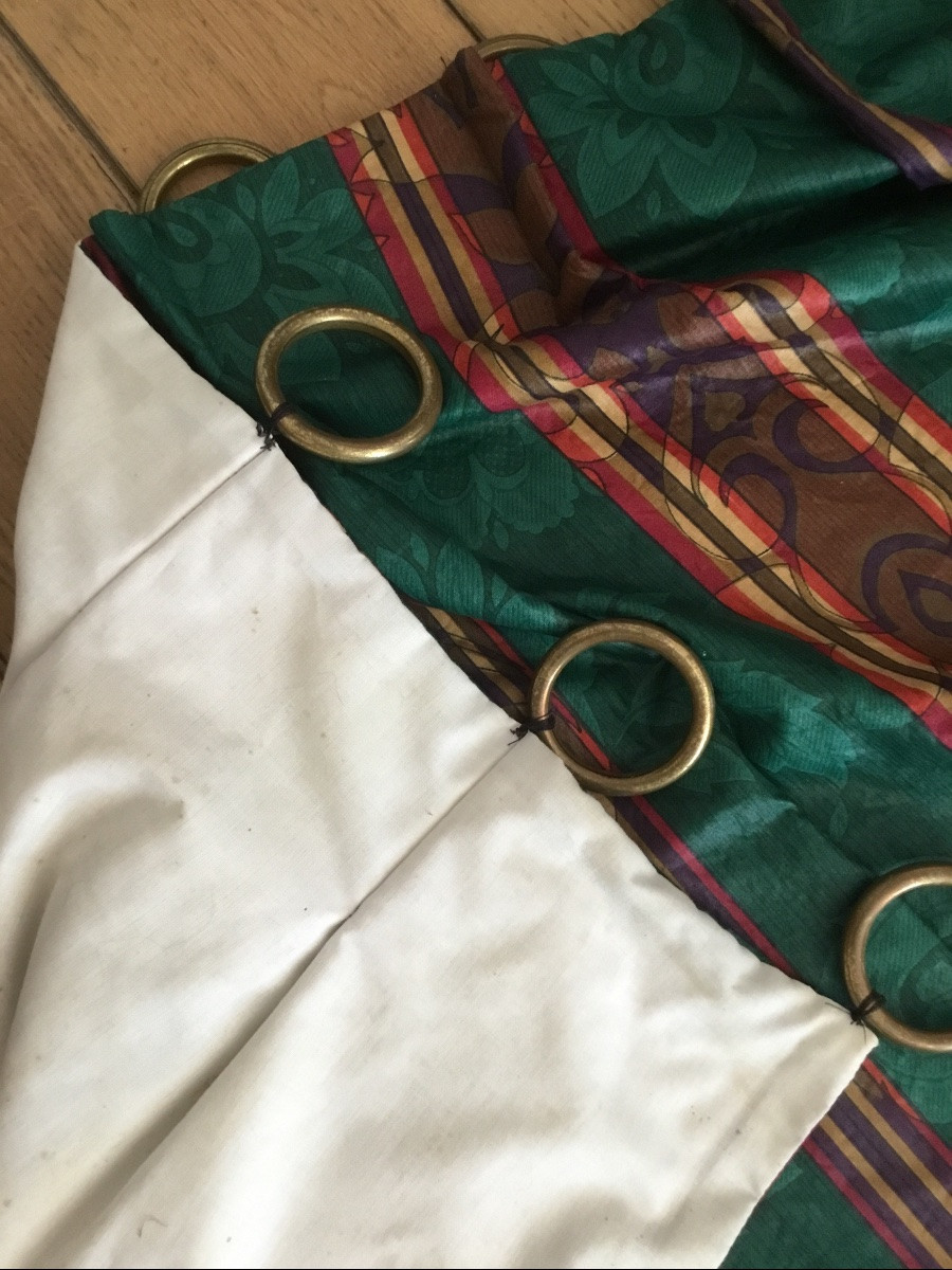 The Pair Of Curtains With Green Background-photo-8