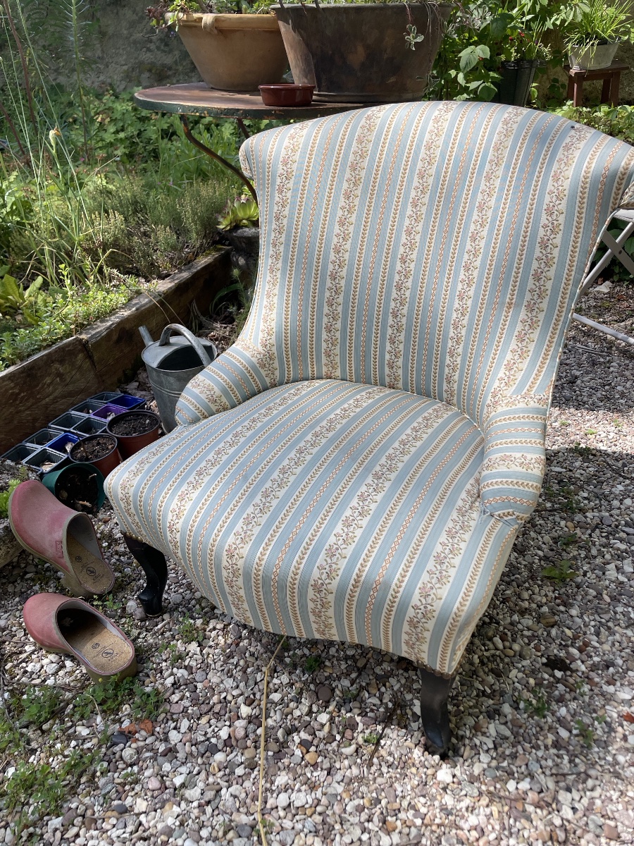 Fauteuil crapaud recouvert d’un lampas bleuté, Napoléon III -photo-1
