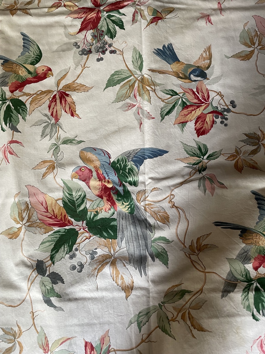 The Pair Of Curtains With Parrots -photo-2