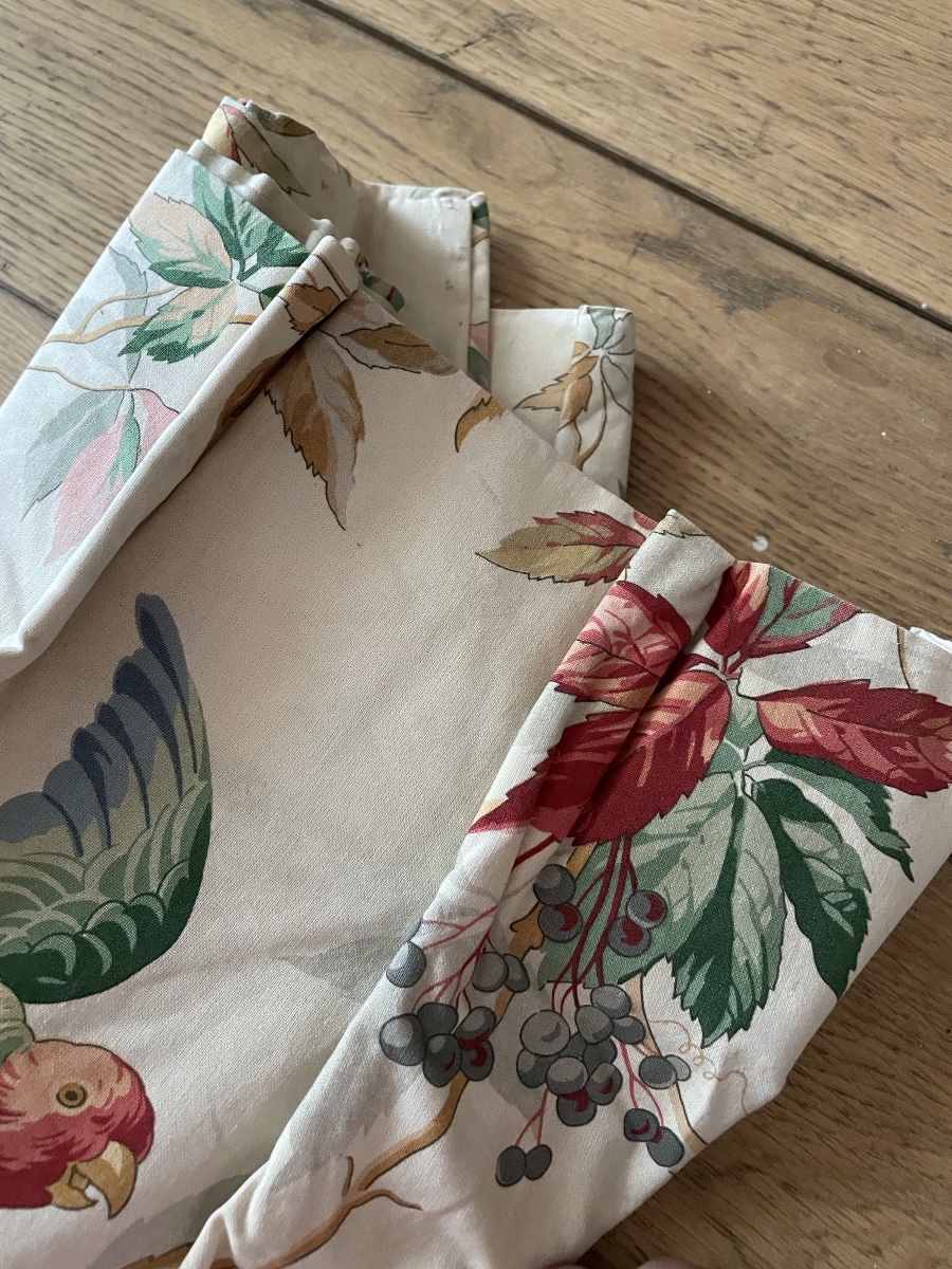 The Pair Of Curtains With Parrots -photo-7