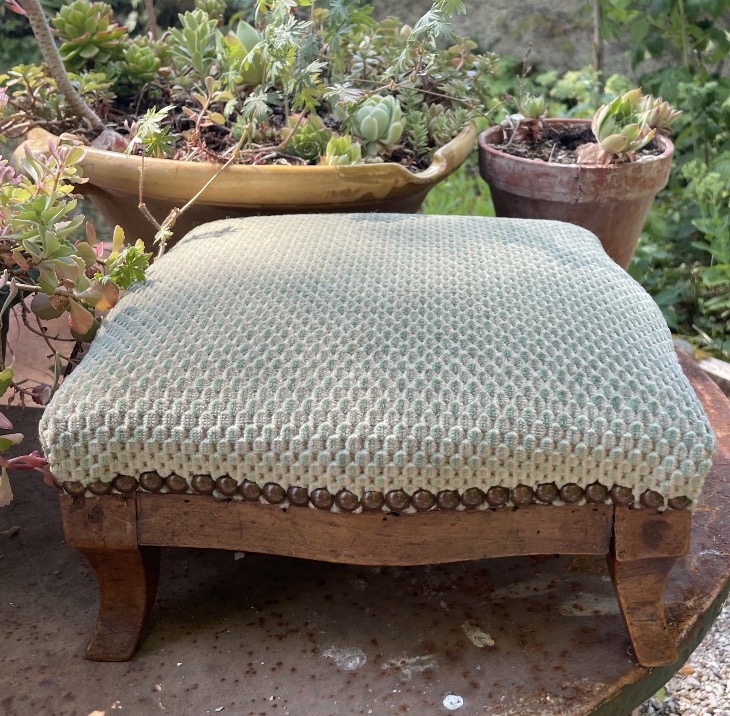 Repose pied velours -photo-2