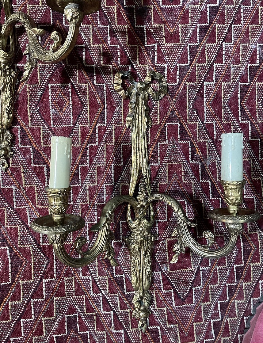 Pair Of Louis XVI-style Bronze Wall Sconces -photo-1