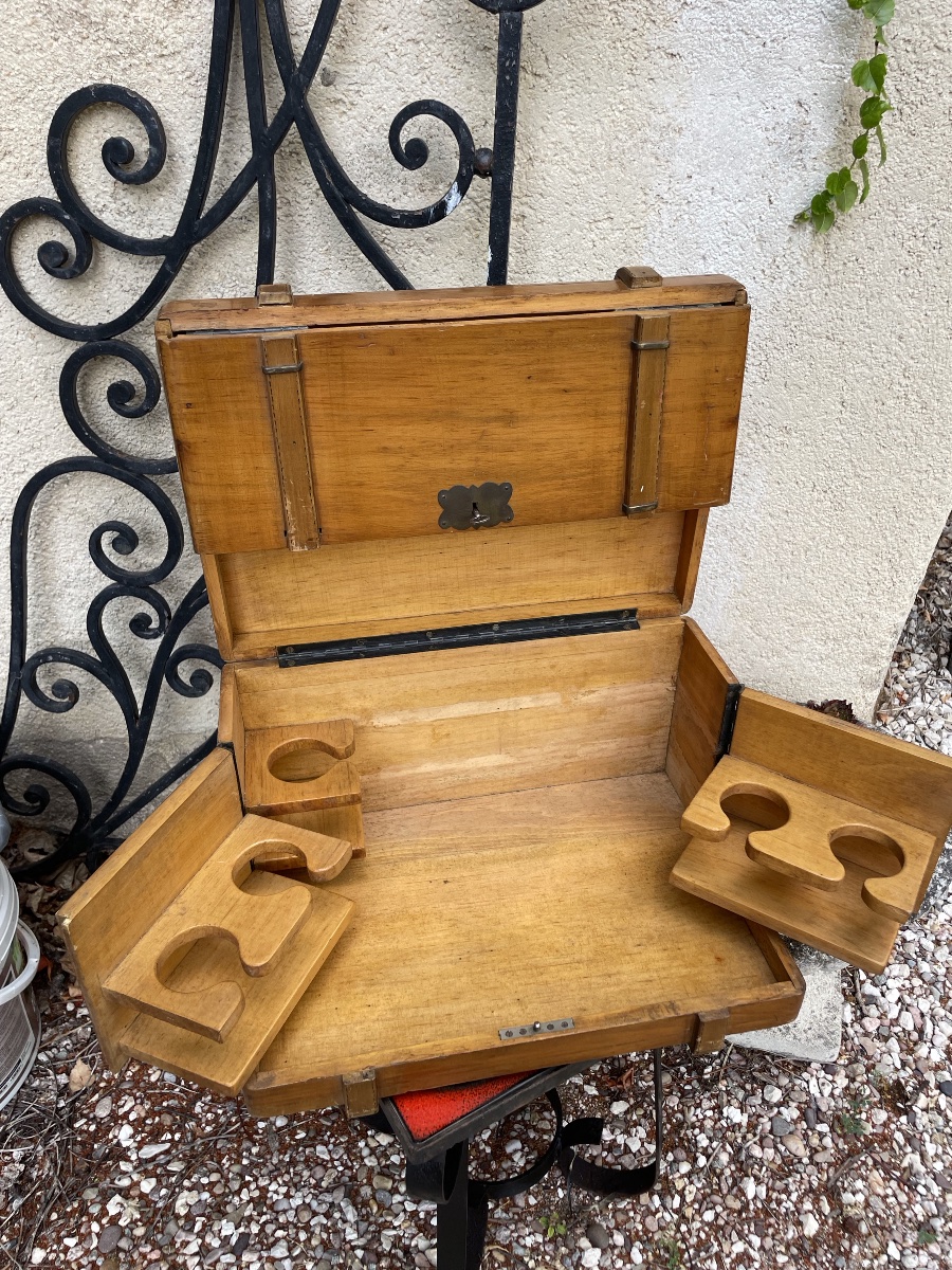 A Gift Set Designed To Look Like A Trunk With Trompe L’oeil Straps-photo-7