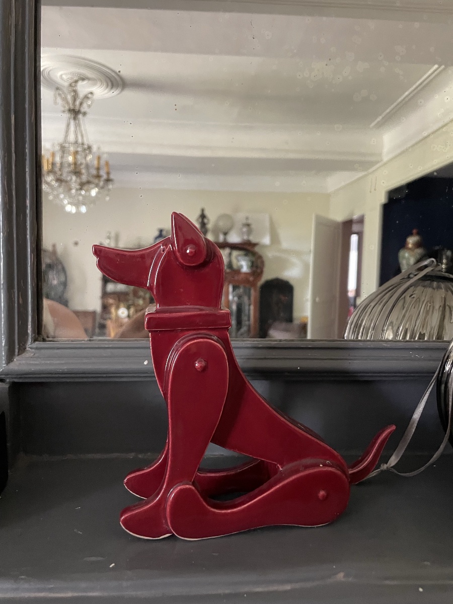 "the Wooden Dog" Ceramic Promotional Item -photo-1