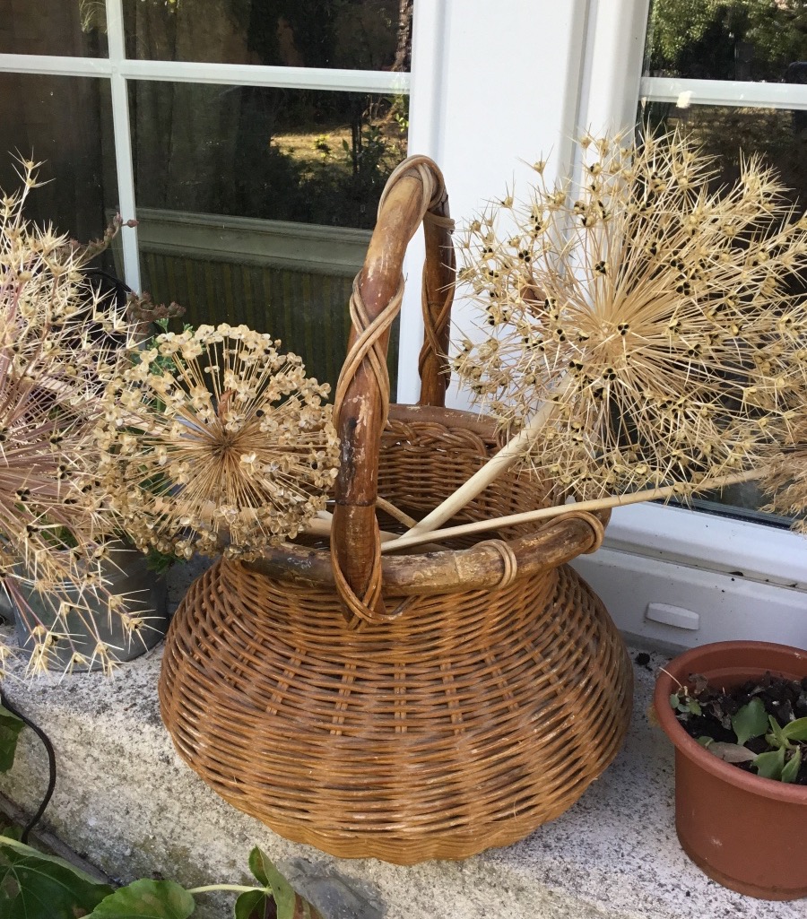 Woven Ikebana Basket 