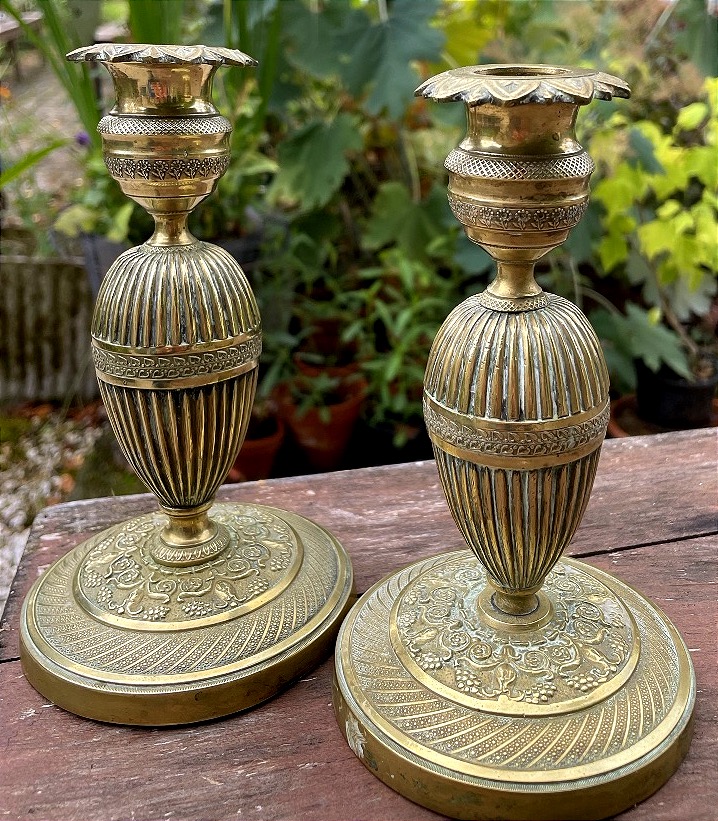 PAIRE DE FLAMBEAUX de toilette  EN BRONZE DORÉ D'ÉPOQUE EMPIRE,  XIXE