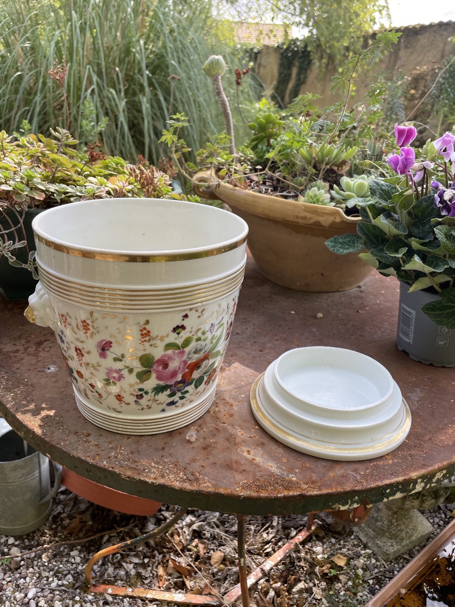 Paris Porcelain Planter And Saucer, A Nice Size -photo-6
