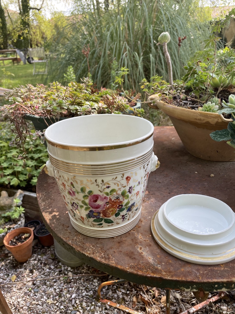 Paris Porcelain Planter And Saucer, A Nice Size -photo-7