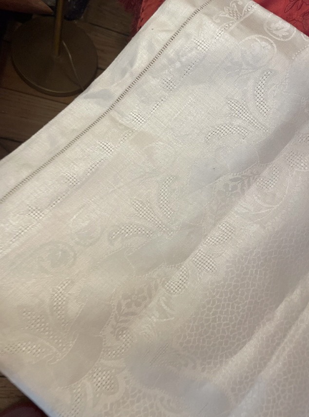 NAPPE ET SES 12 SERVIETTES EN LIN DAMASSÉ – MONOGRAMME Y B -photo-3